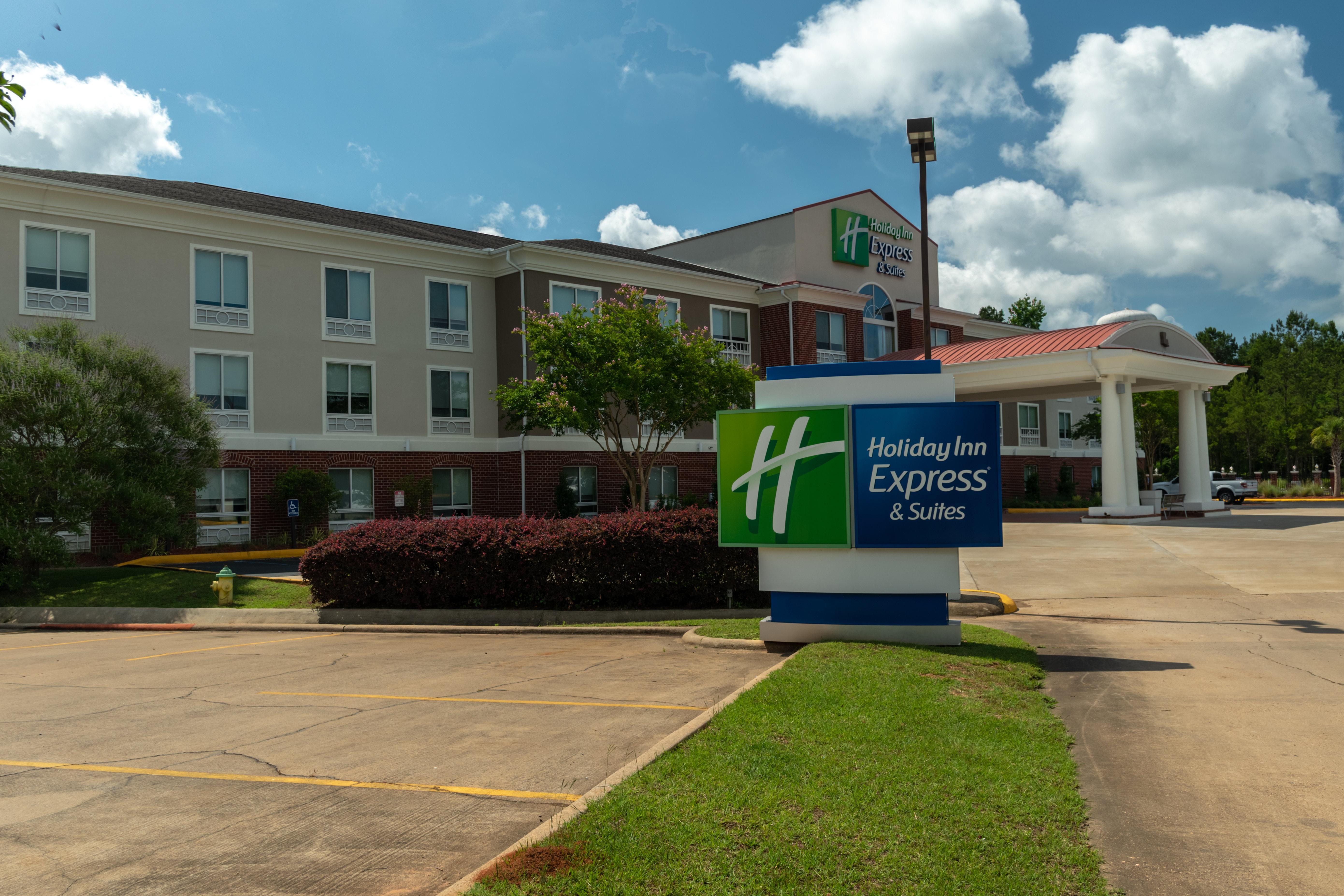 Holiday Inn Express Hotel And Suites Natchitoches By Ihg Shamard Heights Exterior foto